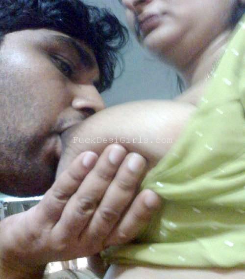 Nangi Moti Doodh Wali Aunty Bangla Boudi Blouse Nude Hot Boobs Porn Photo Moti Gand Image